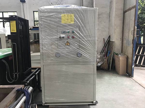 油冷機(jī)品牌不同的分類標(biāo)準(zhǔn)和應(yīng)用 油冷機(jī)品牌不同的分類標(biāo)準(zhǔn)和應(yīng)用